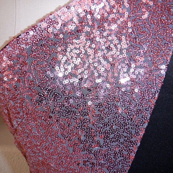 Sexy black sheath with pink sequins dress - Picture 3 of 5